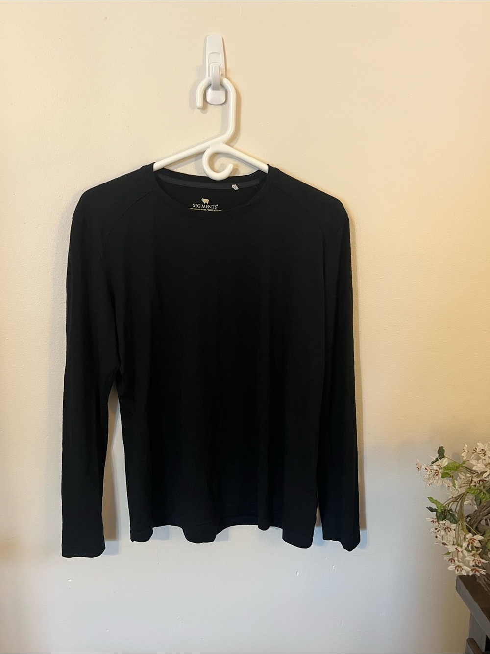 Segments 100% Merino Wool Black Long Sleeve Top XL